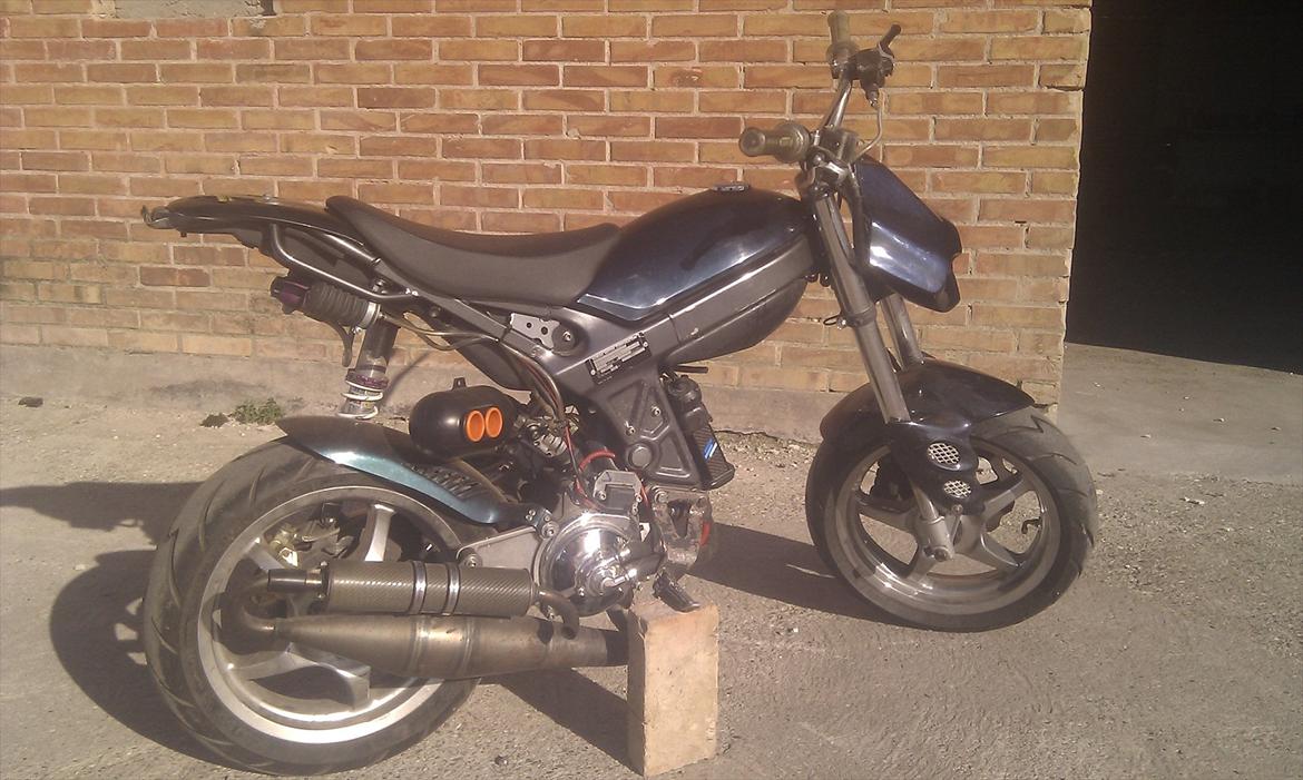 Suzuki STREETROX LC DD EVO2 STREETFIGHTER billede 1