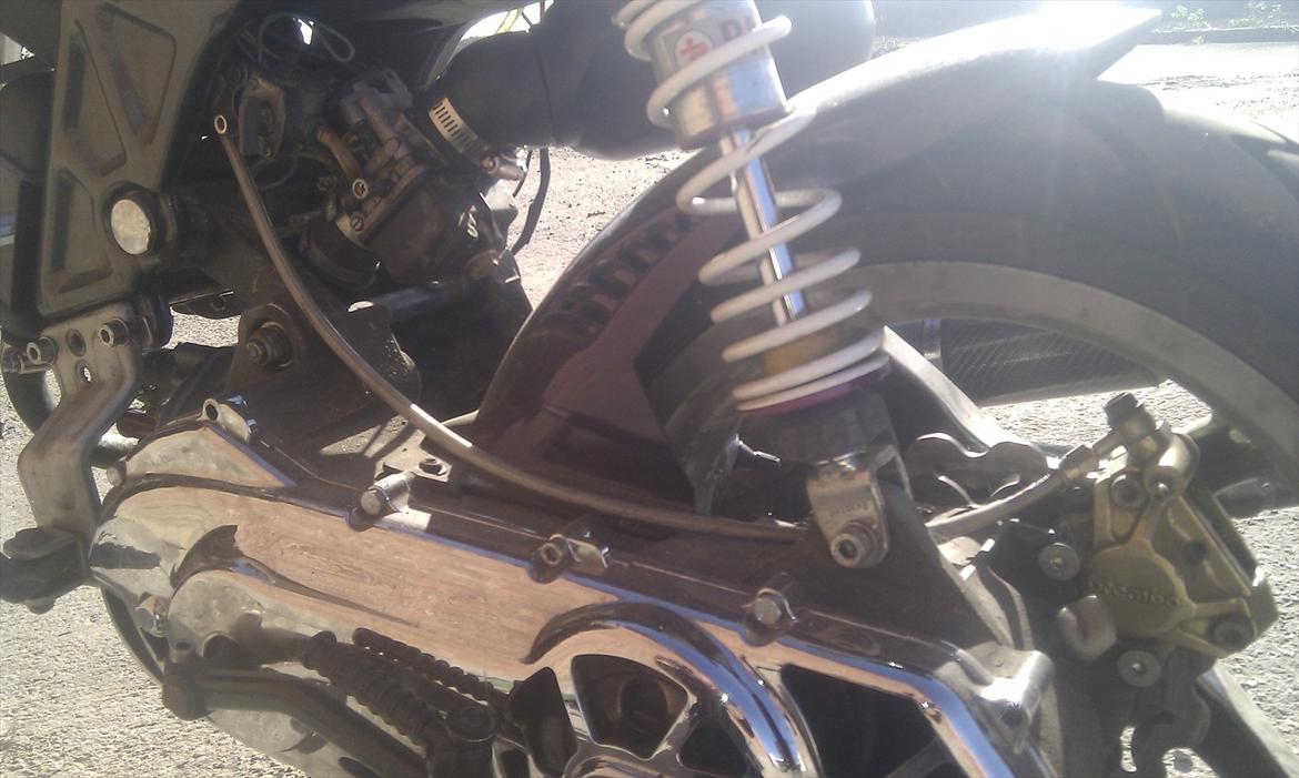 Suzuki STREETROX LC DD EVO2 STREETFIGHTER billede 11