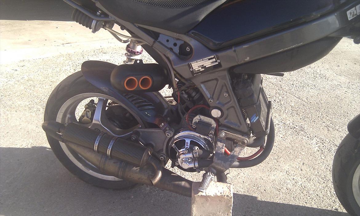 Suzuki STREETROX LC DD EVO2 STREETFIGHTER billede 16