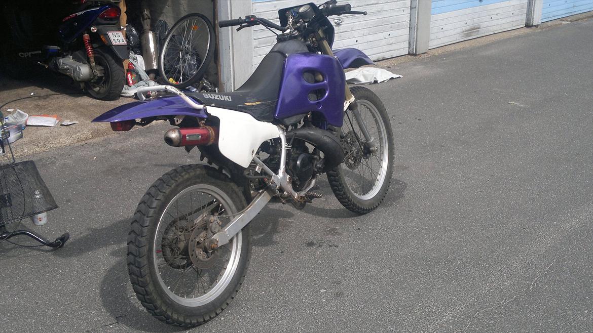 Suzuki Rmx/Smx // SOLGT billede 4