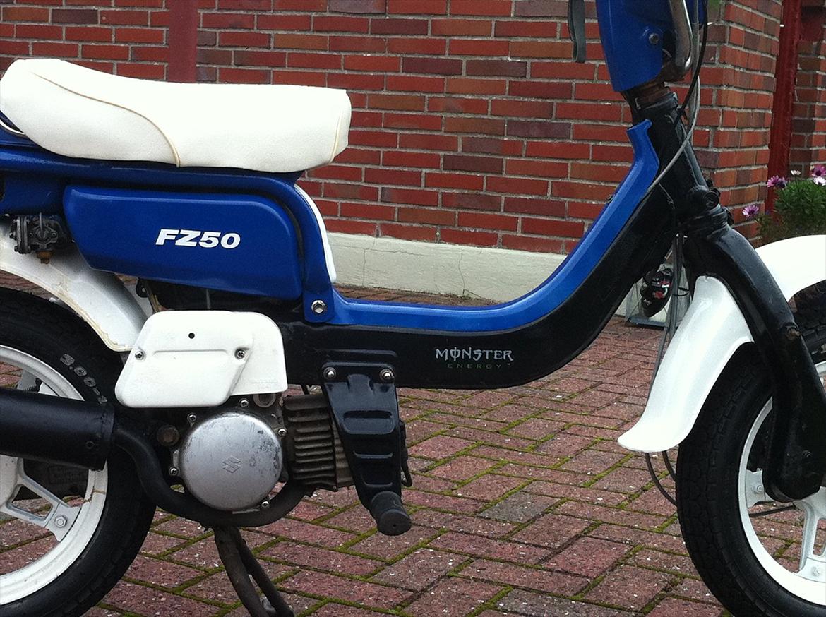 Suzuki FZ 50 (Monster Energy Edition ) (Solgt) billede 11