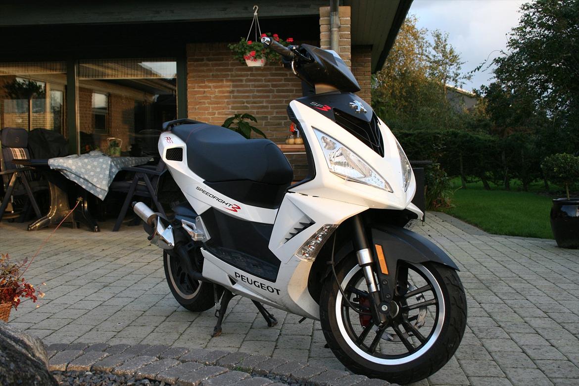 Peugeot Speedfight 3 RS.  SOLGT billede 3