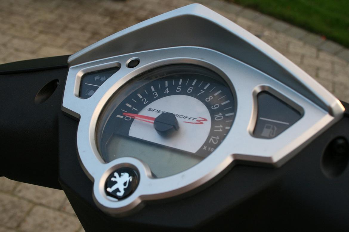 Peugeot Speedfight 3 RS.  SOLGT billede 8
