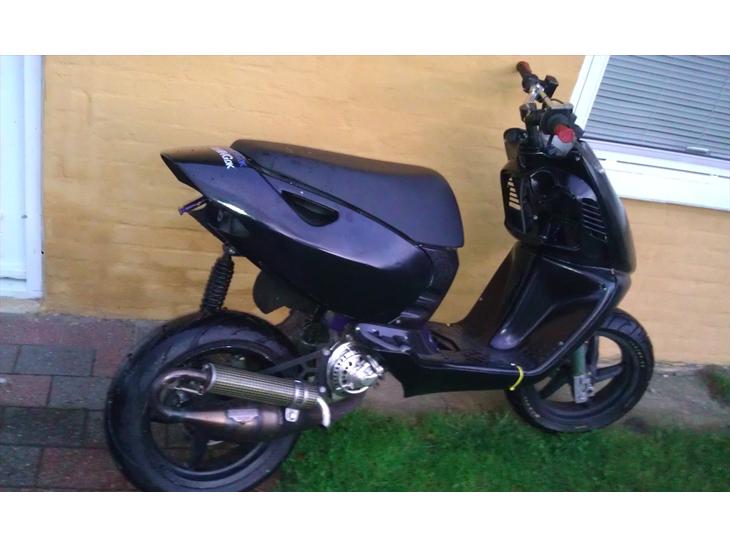 {{currentPhoto.altText}} billede {{currentPhoto.number}}