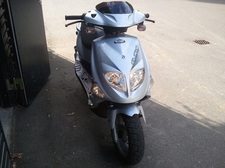 {{currentPhoto.altText}} billede {{currentPhoto.number}}