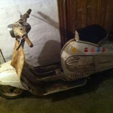 Veteraner crescent 1264 skoterett