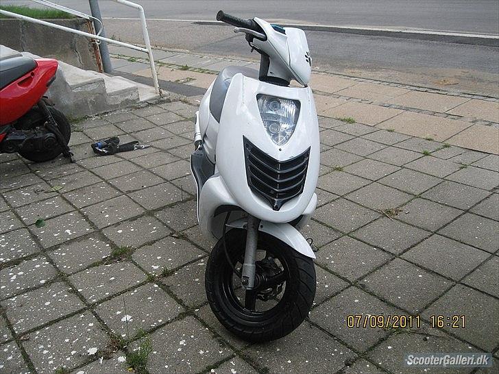 Aprilia sonic byttet til jog r billede 7