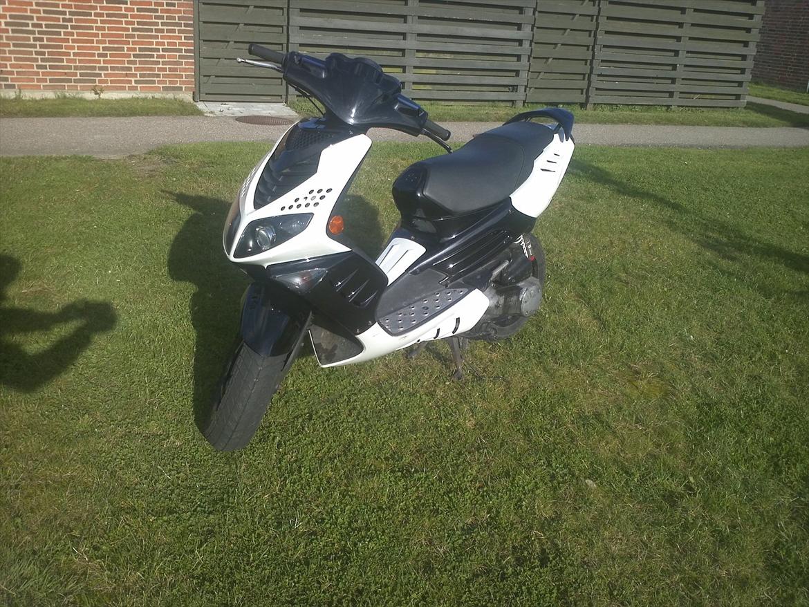 Peugeot Speedfight 2 *SOLGT* billede 1