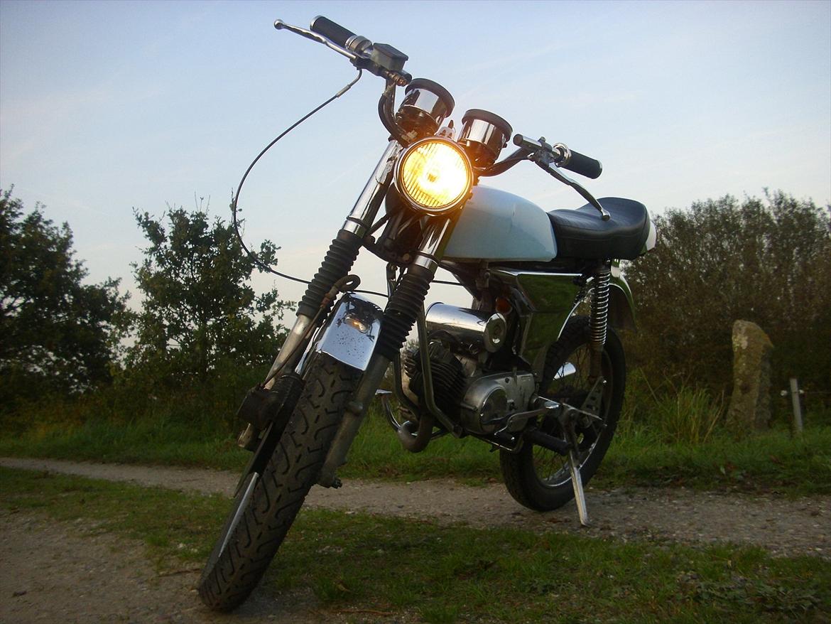 Yamaha FS1 DX billede 1