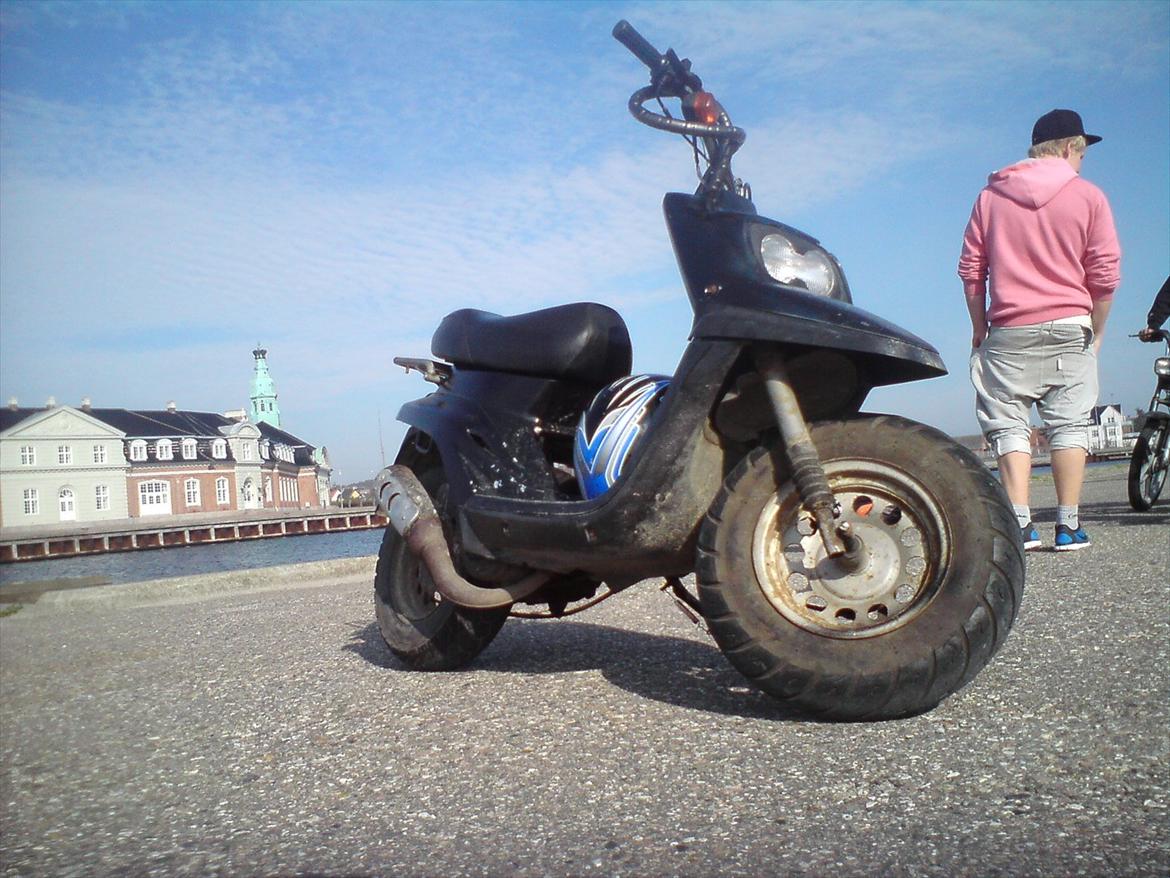 Yamaha Bws/booster - Billeder Af Scootere - Uploaded Af Mickey H