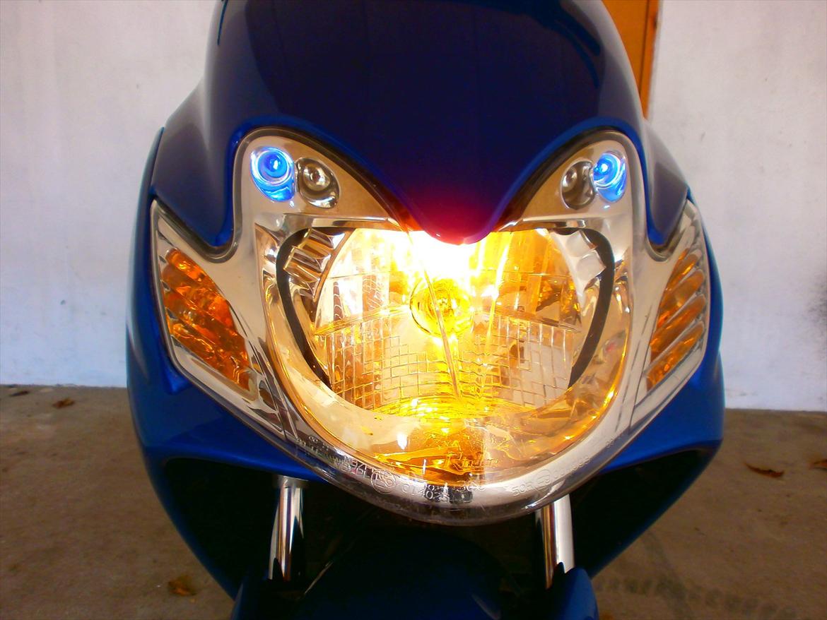 Yamaha Jog R solgt - blå positionslys;) billede 11