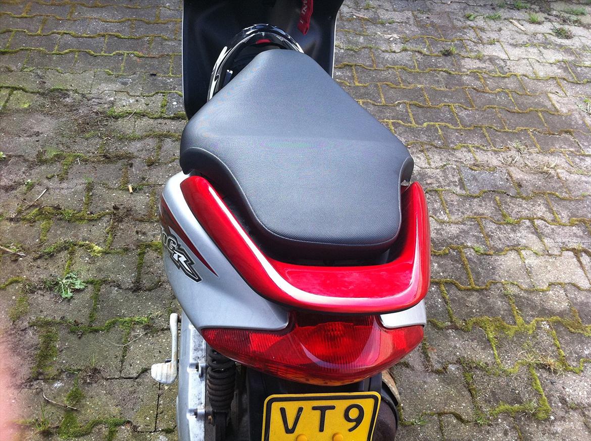 Yamaha jog r billede 5