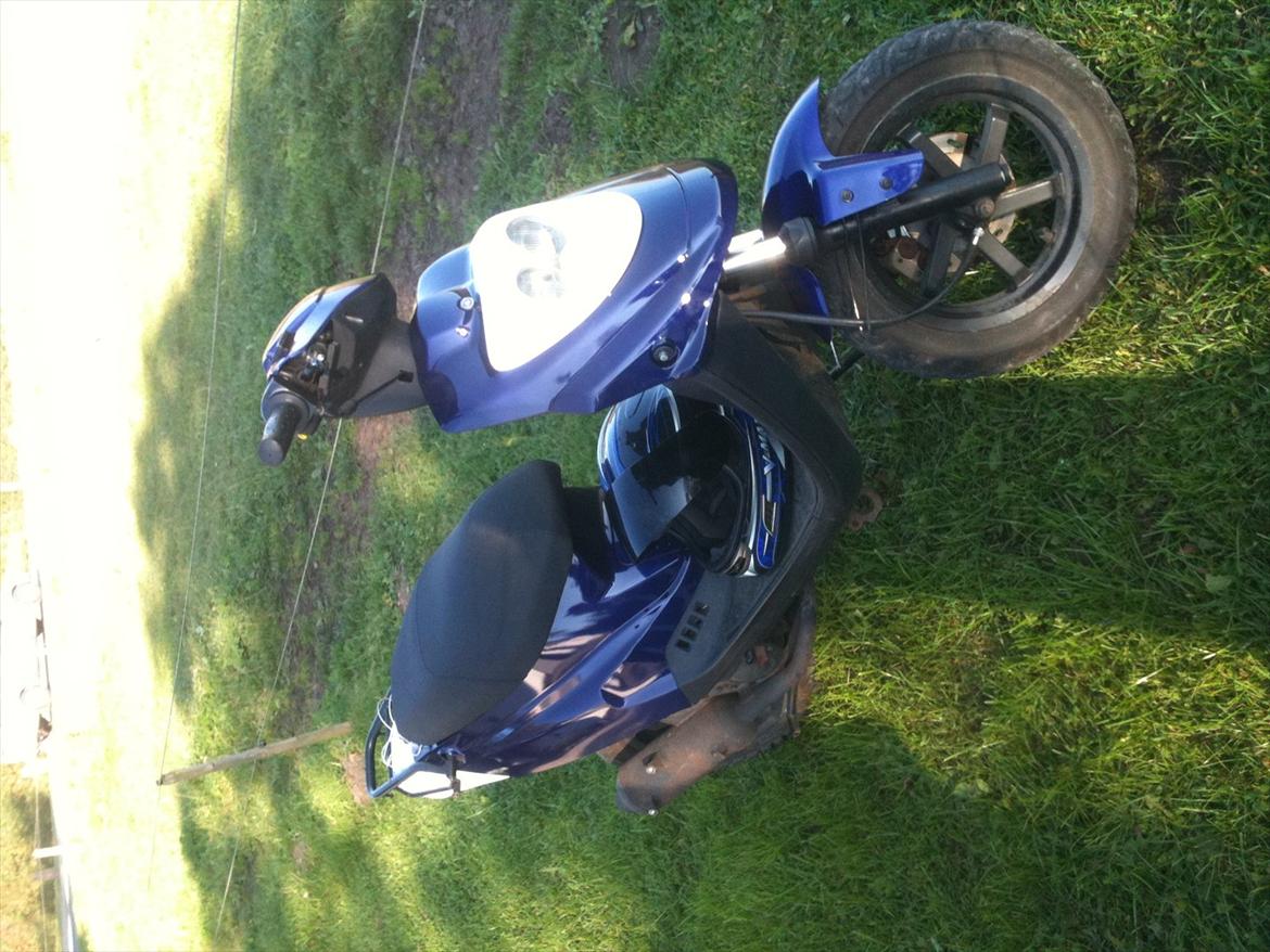 PGO Hot 50 (SOLGT) billede 1