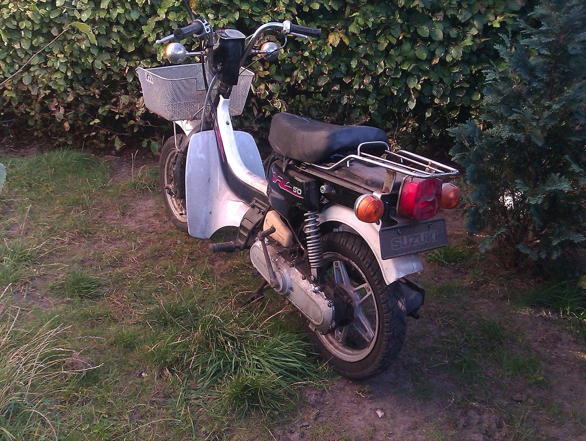 Suzuki fz50 ( solgt 1700 ) billede 2
