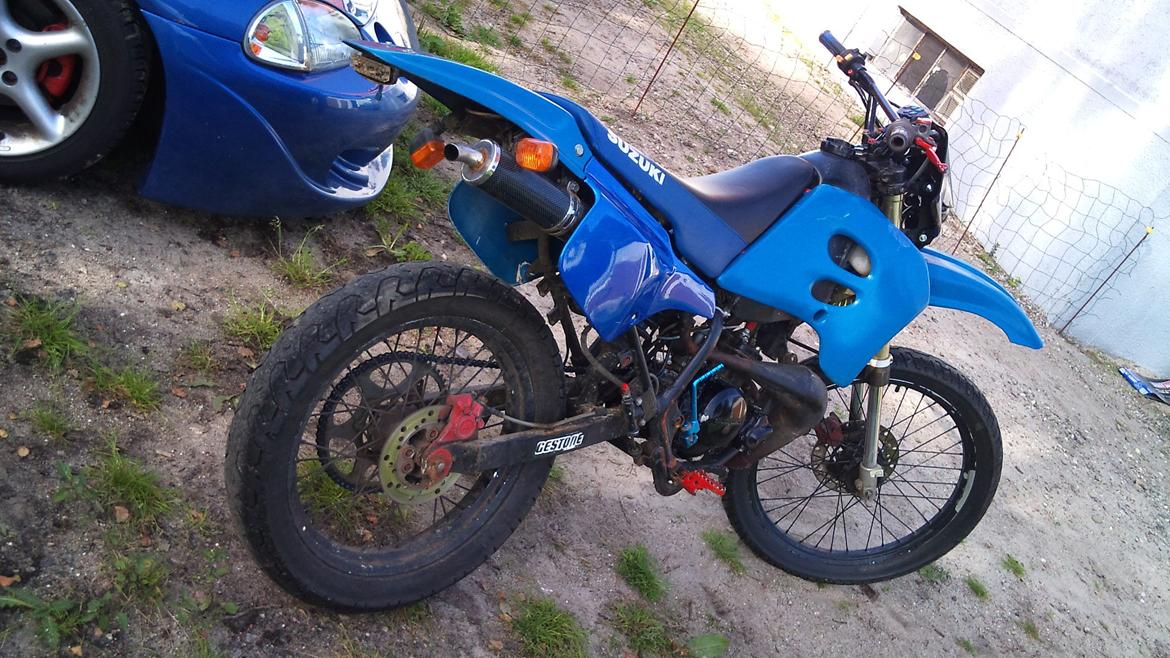 Suzuki Rmx - BlackEdition [SOLGT] - Som den stod inden jeg lakkerede den :) billede 15