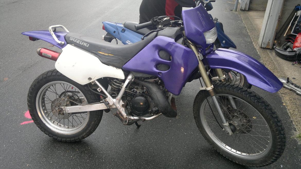 Suzuki Rmx/Smx // SOLGT - nyt!! med smx bagfælg billede 1