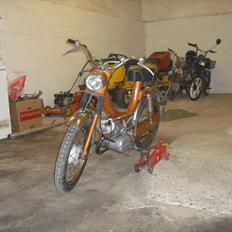 Monark Compact solgt