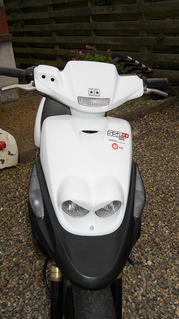 Yamaha bws ng Evo  - som den ser ud nu .. d. 4.10.11
forandring fryder jo .. smid da lige en kommentar hvis det er ..:)  billede 4