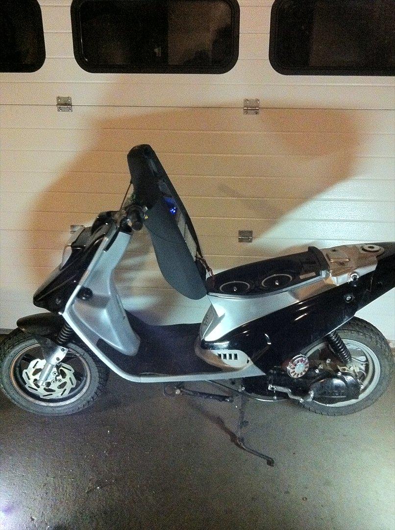 PGO Hot 50 billede 1