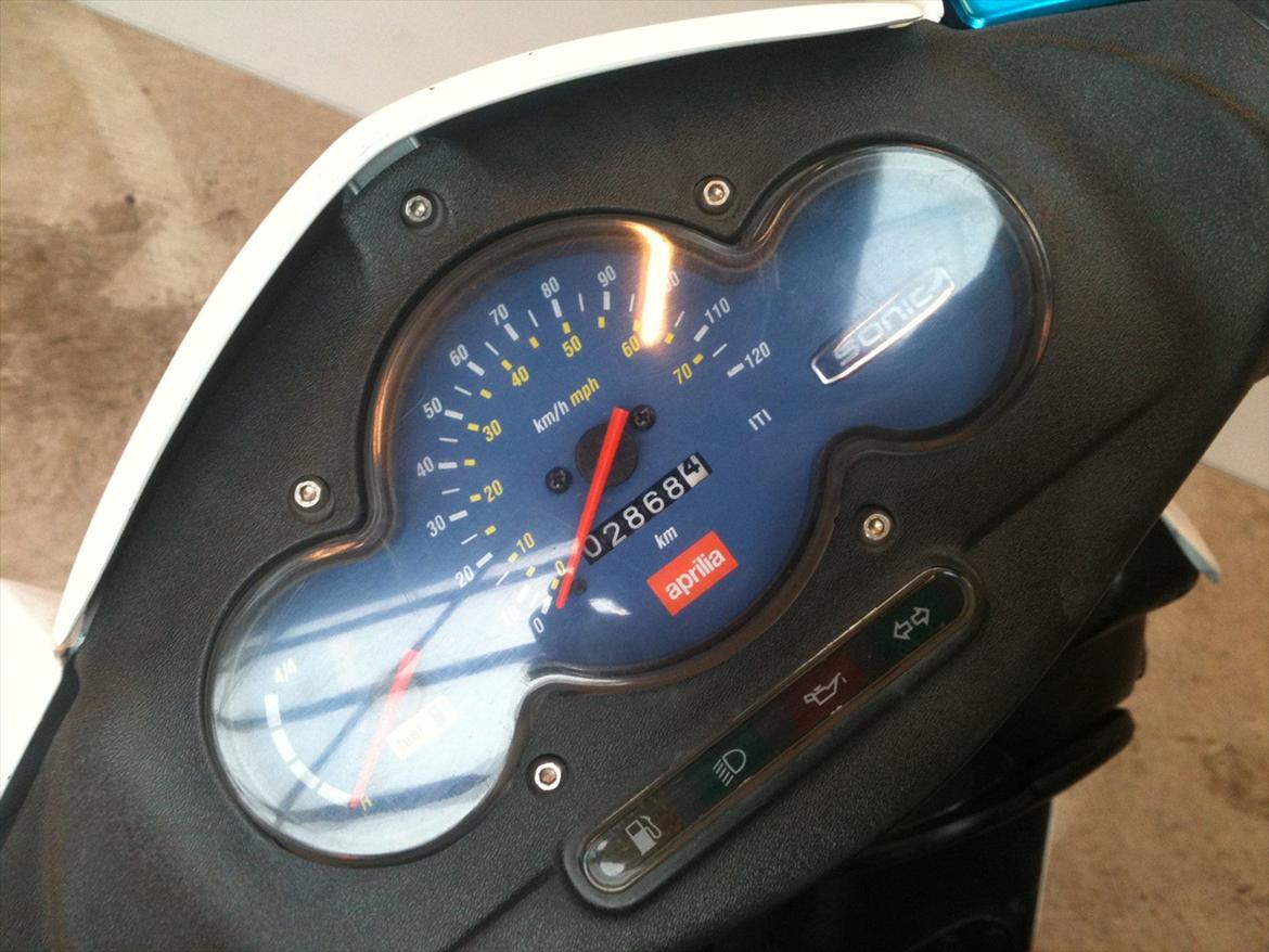 Aprilia sonic byttet til jog r billede 10