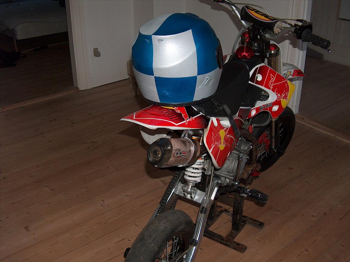 Zoot SM BR #Redbull  - Red bull hjelm! :D  billede 4