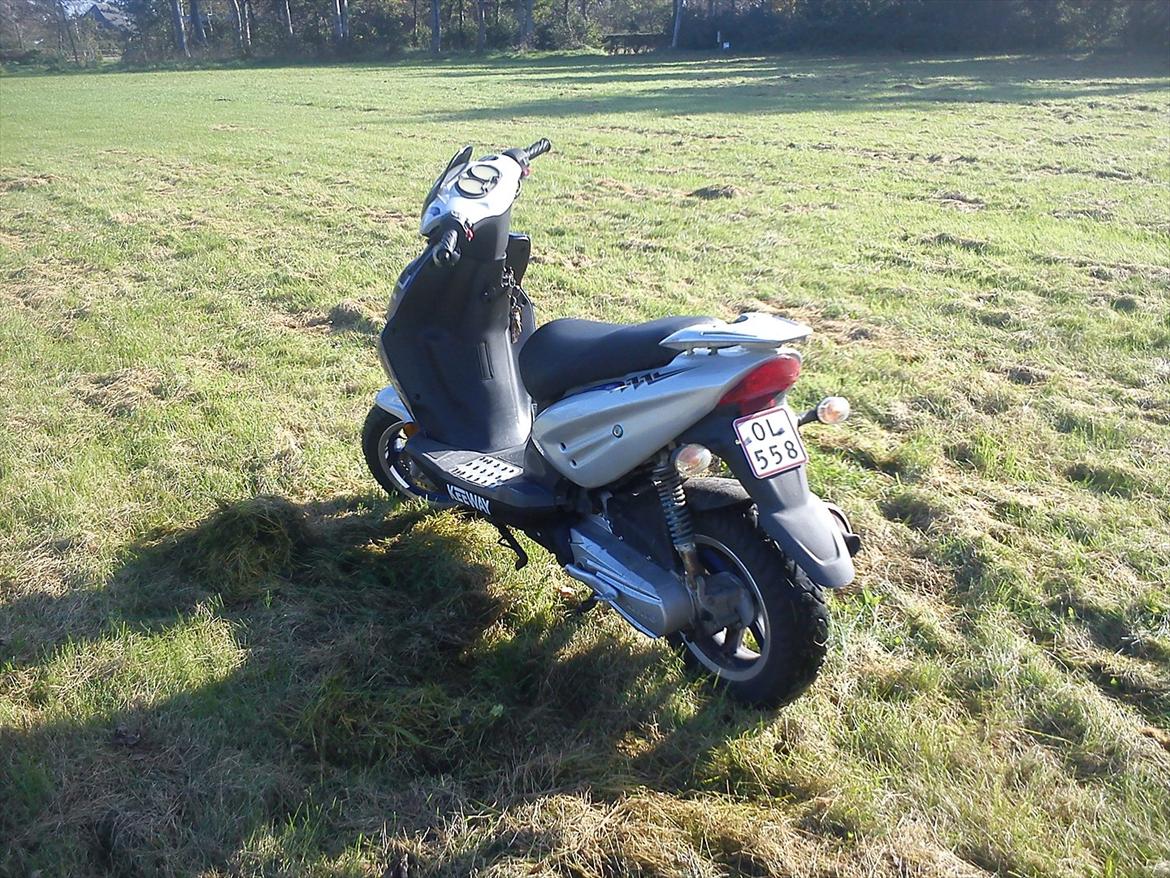 Keeway F-ACT  45 scooter, SOLGT billede 9