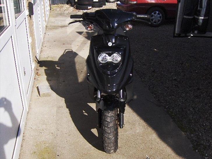 PGO hot 50  SOLGT billede 2