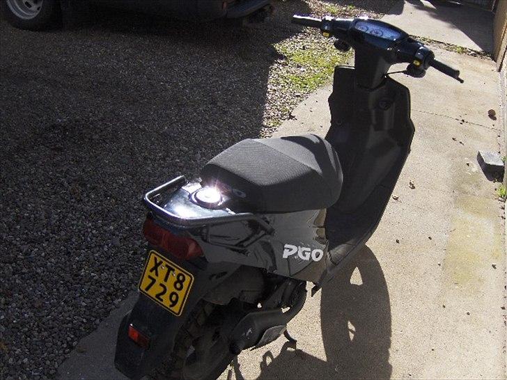 PGO hot 50  SOLGT billede 4