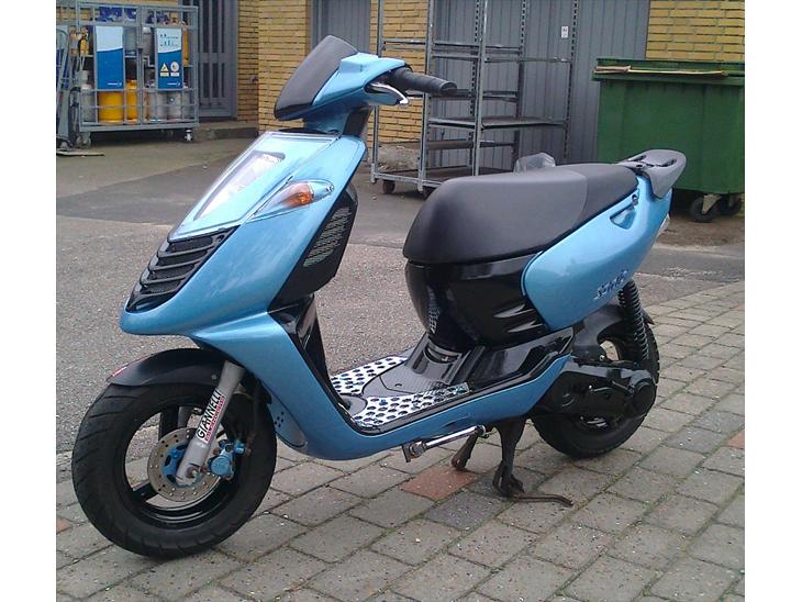 {{currentPhoto.altText}} billede {{currentPhoto.number}}