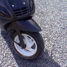 Piaggio Zip 