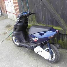 Aprilia sonic>>  PROJEKT >>