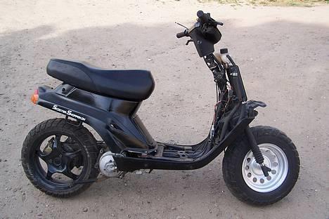 Yamaha booster lc (solgt) - en aerox fælg er bare gejl! billede 7