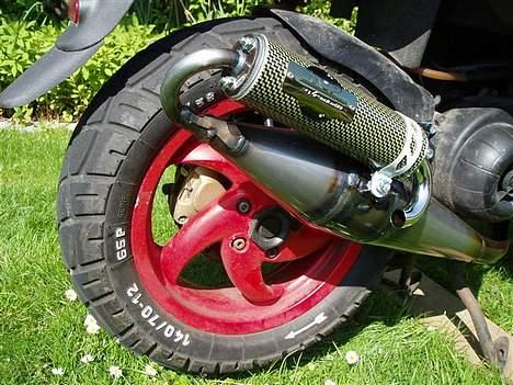 Gilera Runner 50 sp - Optegnet dækskrift gir da et fedt look :D billede 6