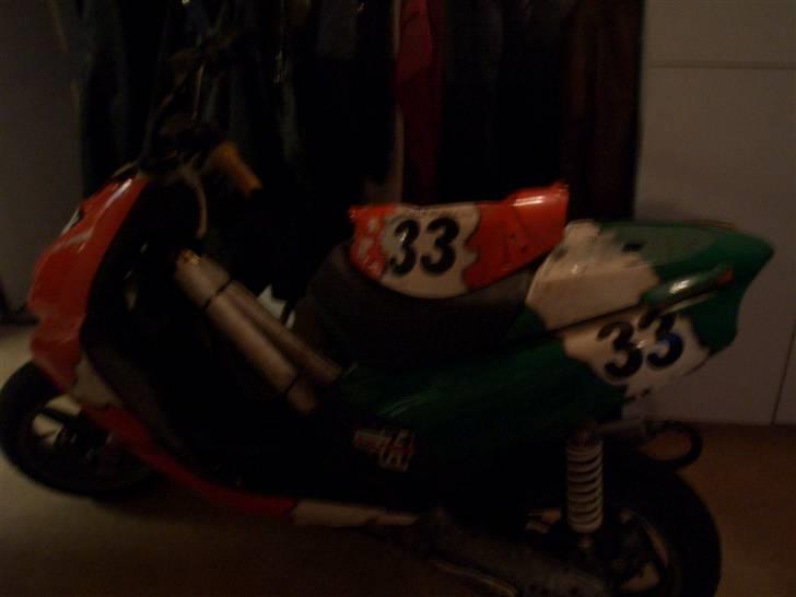 Aprilia sr50 Baneracer til salg billede 4