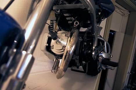 MiniBike SJGM-200 - mit fede tun, set lidt tæt på, læg mærke til cylinderen, og den store udstødning billede 12