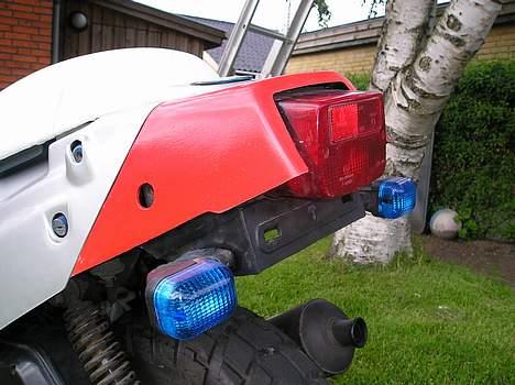 PGO Hot50 Ferrari-ed SOLGT - læg mærke til bagskærmen :P billede 5