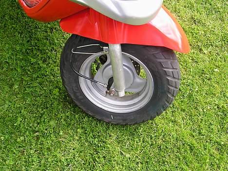 PGO Hot50 Ferrari-ed SOLGT - Poleret forgaffel billede 10