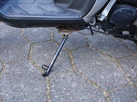 Piaggio Nrg mc3 SOLGT - side støttefod, imellemtiden er rusten i bundet blevet fikset... billede 11