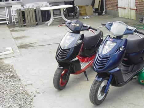 Aprilia sonic>>  PROJEKT >> - mig og min vens sonic til venstre billede 5