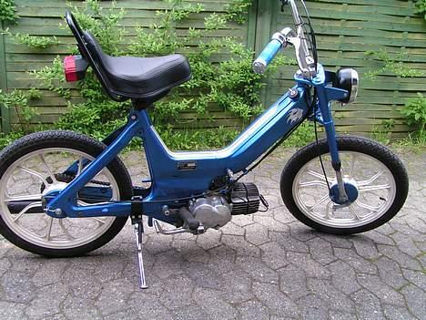 Puch Maxi *Den er vild* - Jag støttefod, det ka hun sq os stå på! Hun ligner jo en model =P billede 6