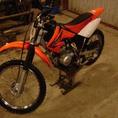 Honda CRF 100 solgt
