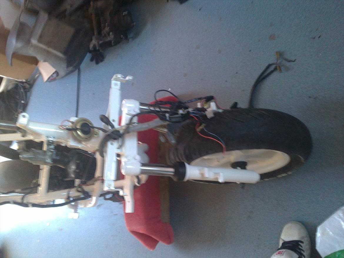 PGO hot 50 - under opbygning billede 4