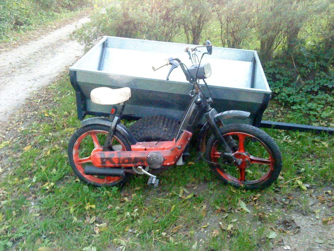 Vespa Ciao Pasta Negra AC ND - Den flotte lakering er lavet af ukendte rollespils-nørder, hos den tidligere ejer :) billede 1