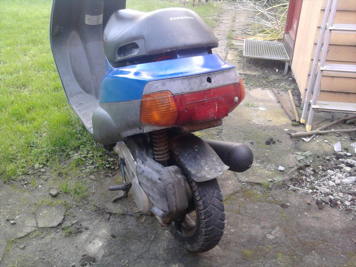 Piaggio old zip billede 2