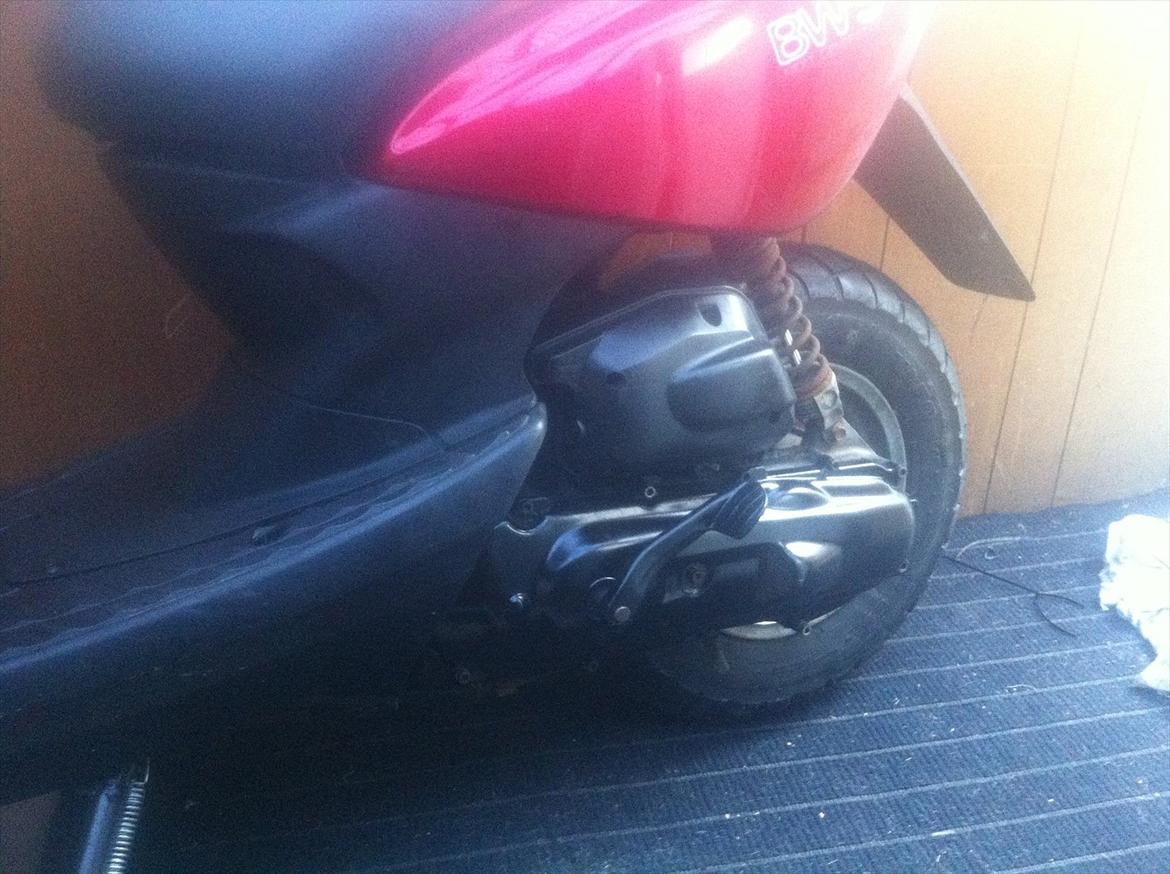 Yamaha BWS - Fik lakeret dæksel + kickstarter :)
21-10-2011 billede 7