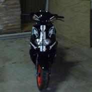 TGB Pegasus 303 r Hawk