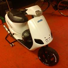 Piaggio Zip gl
