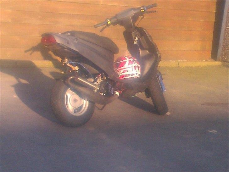 PGO Hot 50 (SOLGT) billede 1