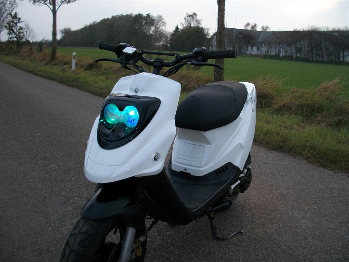 PGO Hot 50 perlemor  billede 10