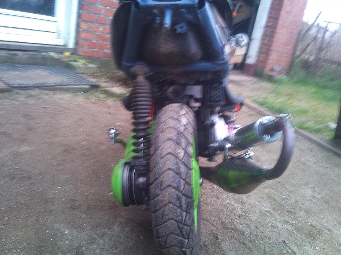 Aprilia Sonic GP duo ost (solgt) billede 6